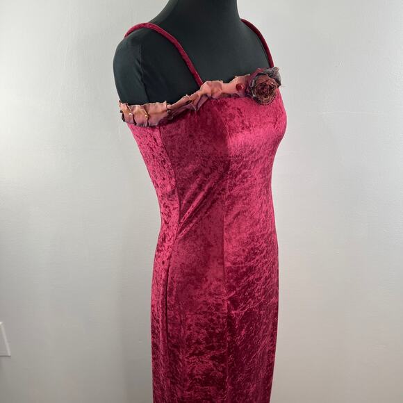 VINTAGE Lorrie Kabala Red Victorian Straight Velvet Velour Rose Maxi Dress 8 - Picture 5 of 9